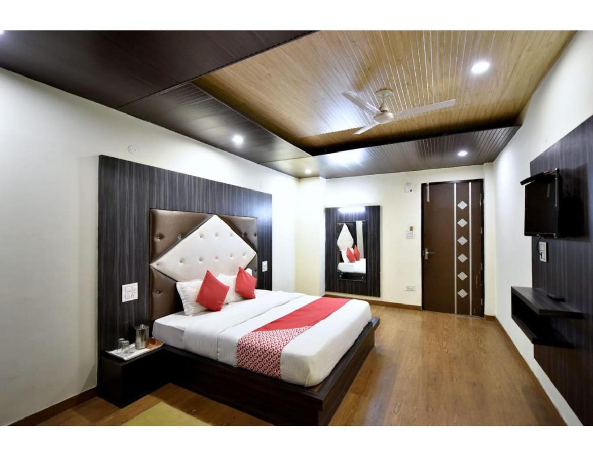 Hotel Dalhousie Grand Banikhet Esterno foto