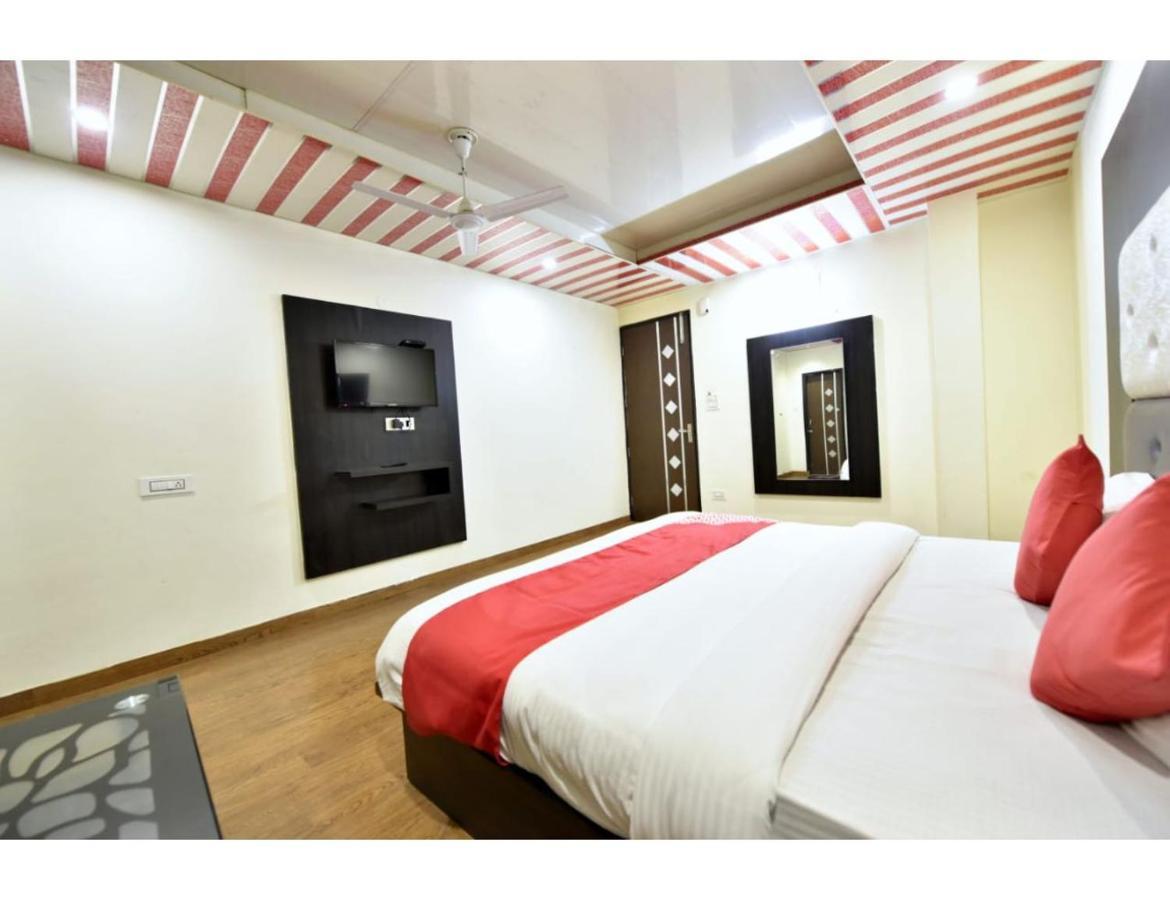 Hotel Dalhousie Grand Banikhet Esterno foto